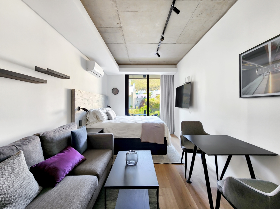 1 Bedroom Property for Sale in Sea Point Western Cape